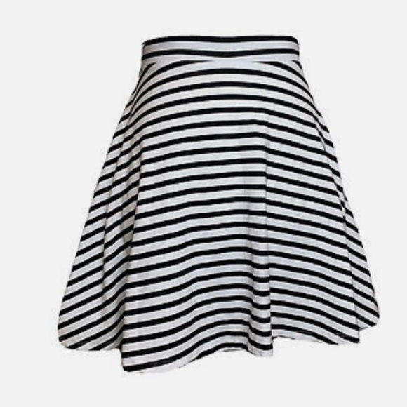PINK Victoria's Secret Size S Mini Skirt Black White Stripe A-Line Dog Logo - Picture 2 of 3